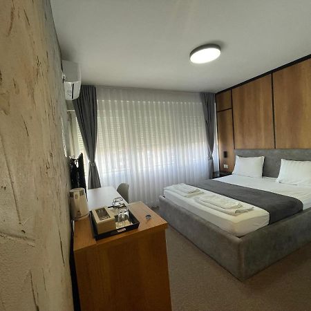 New Prishtina Luxury Rooms Приштина Екстер'єр фото