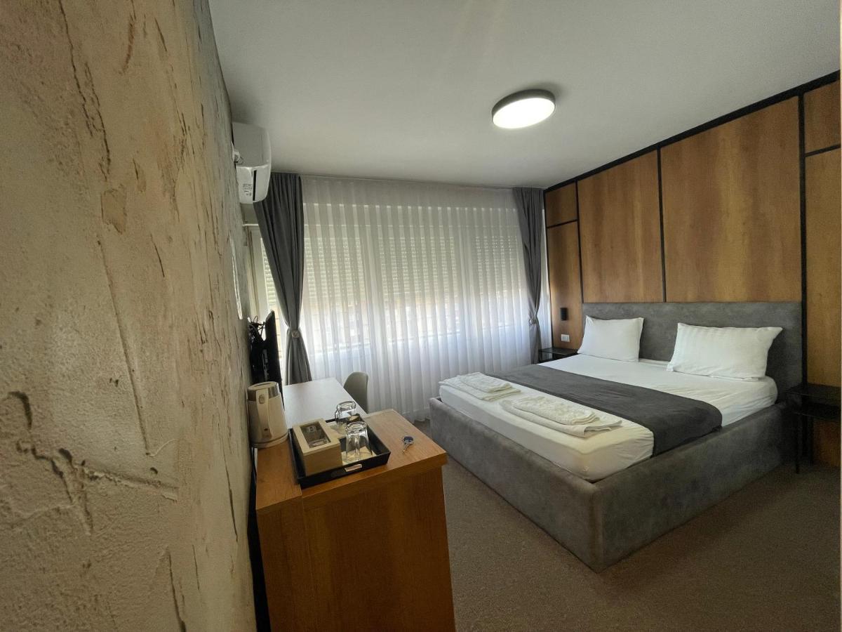 New Prishtina Luxury Rooms Приштина Екстер'єр фото