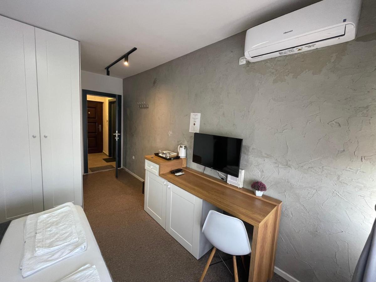 New Prishtina Luxury Rooms Приштина Екстер'єр фото