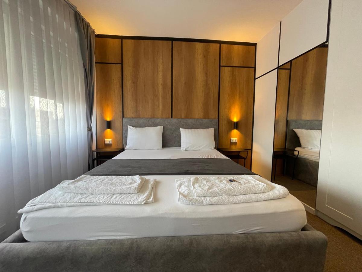 New Prishtina Luxury Rooms Приштина Екстер'єр фото