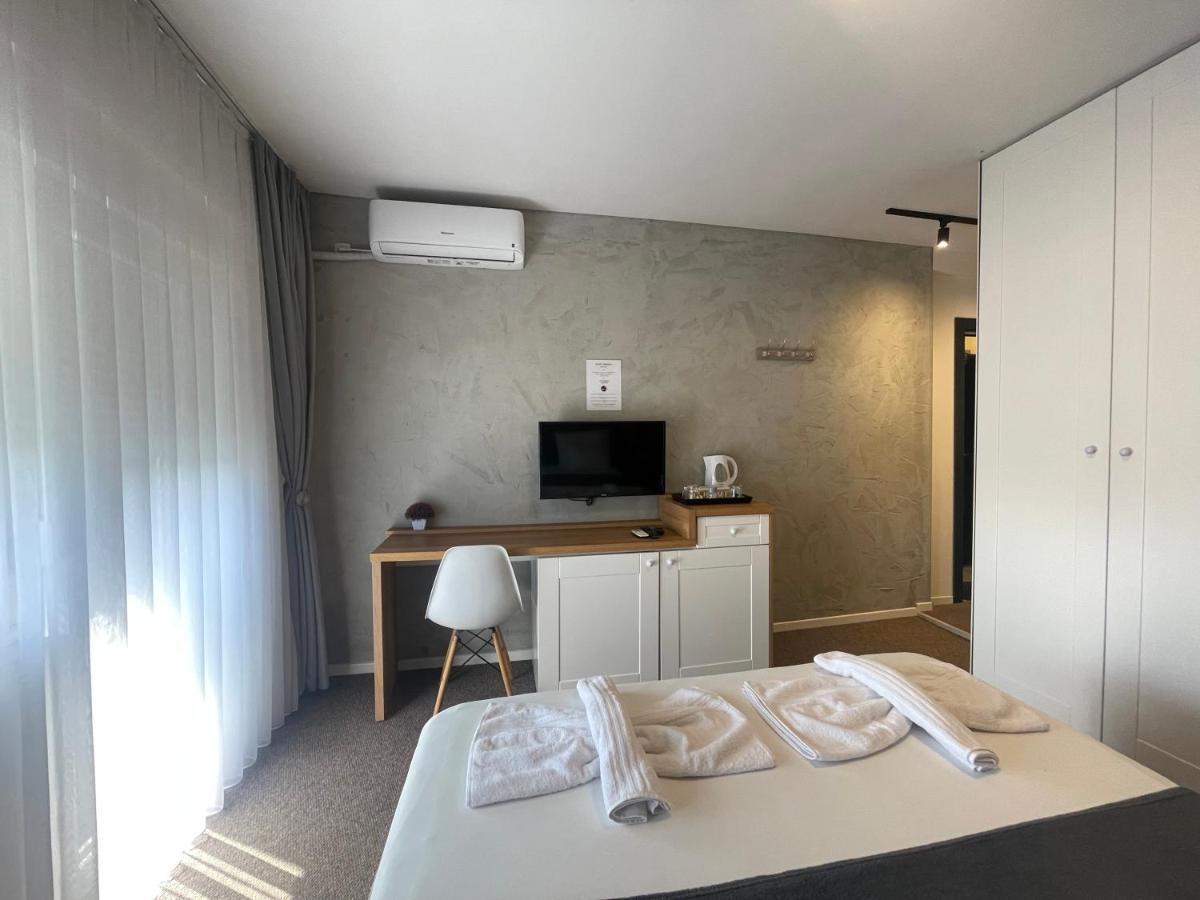 New Prishtina Luxury Rooms Приштина Екстер'єр фото